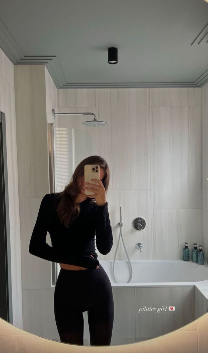 seraphicgirl_'s tweet image. workout day