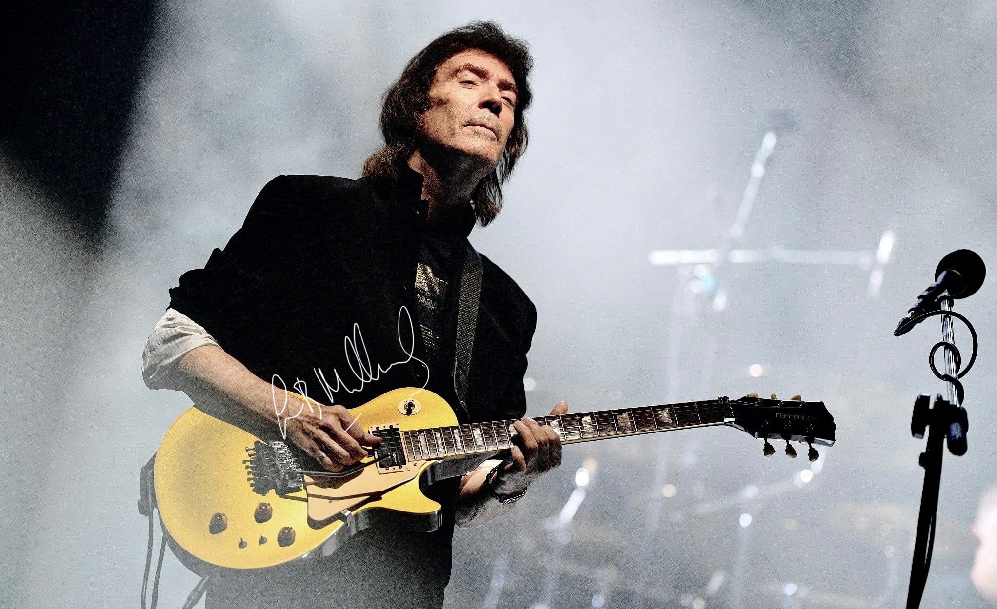 Happy Birthday today to the nicest fella in the music industry , Mr Steve Hackett . 
