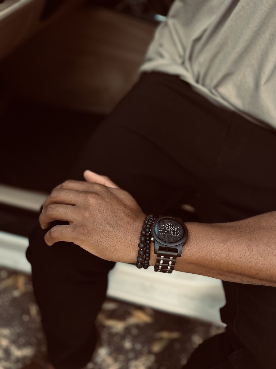 desert_lotus_1's tweet image. Super Bowl Sunday #Giveaway #Free #WatchesofTwitter #MensWatch