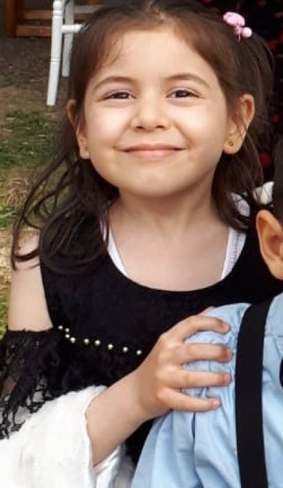 Cennet Zehra Kara. Bir türlü bulamıyoruz. 6 şubatta maraş tıp fakültesinden sevk edildi. Ama kayıtlarda görünmüyor. En son kayseri veya ankaraya götürülecek denildi. 8 yaşında.Lütfen paylaşalım .
