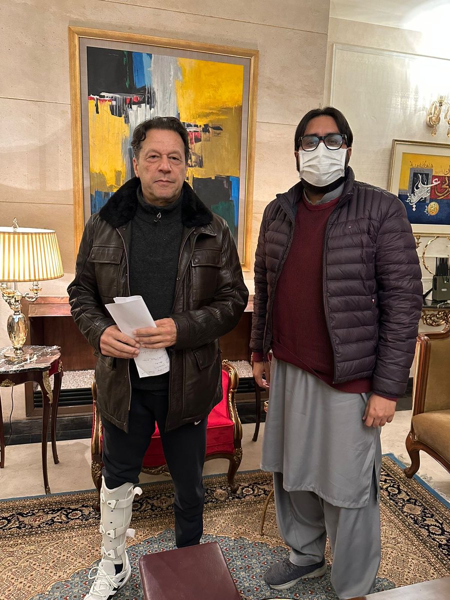 ThePowerOfPTI's tweet photo. کوئی ہے جو یہ تصویر کو ریٹویٹ کرے ❤️ https://t.co/IqlNjyWXbT