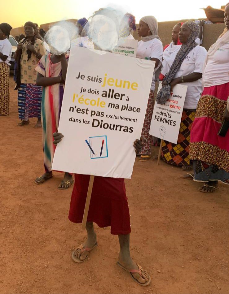 SenegalWim's tweet photo. Le monde a besoin de science,la science a besoin de femmes pour y arriver maintenons les filles à l’école. https://t.co/UxWu7sZyCL
