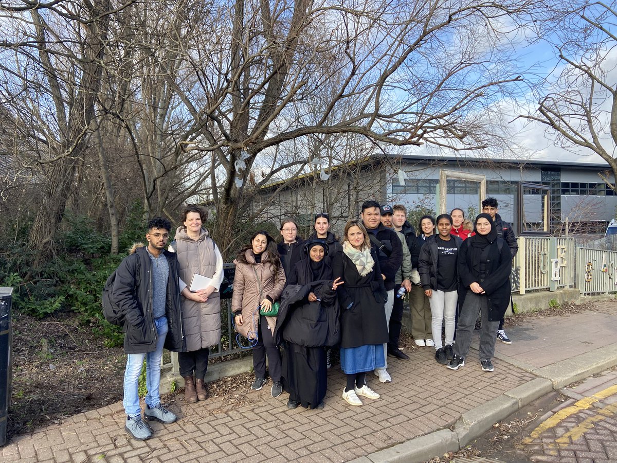 UoWDesCit's tweet photo. Exploring East London and its amazing innovative community-led initiatives! Here @codydock with @MLuz_NE &amp; @giulioverdini @openstudio_wm @UOWarchitecture https://t.co/KAsyxqvkAL