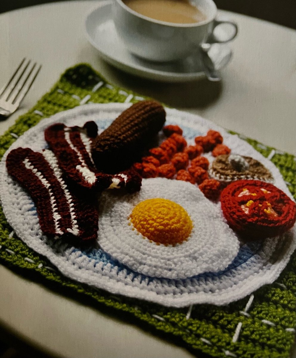 Crochet English Breakfast Fry Up Crochet Food Pattern #breakfast #embroidery #eggs #crochetfood #fryup #crochetpattern #fatfree #vegan #englishbreakfast #MHHSBD #sbs #crochetbreakfast #crochetegg #crochetfryup etsy.me/3XsccdD