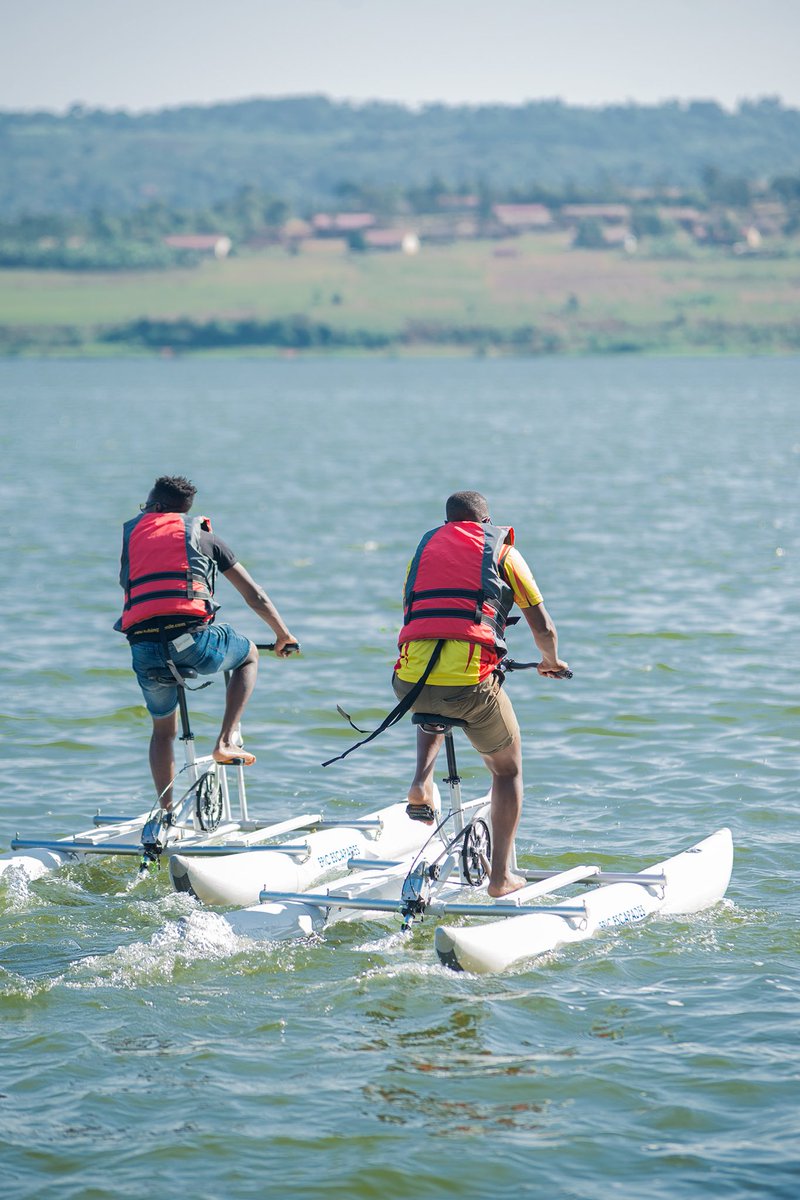 wekesa_amos's tweet photo. Wekesa from lwakhakha, namisdwa district in action on paddle boat yesterday in jinja!

Good exercise as well https://t.co/rFWarWsgYJ