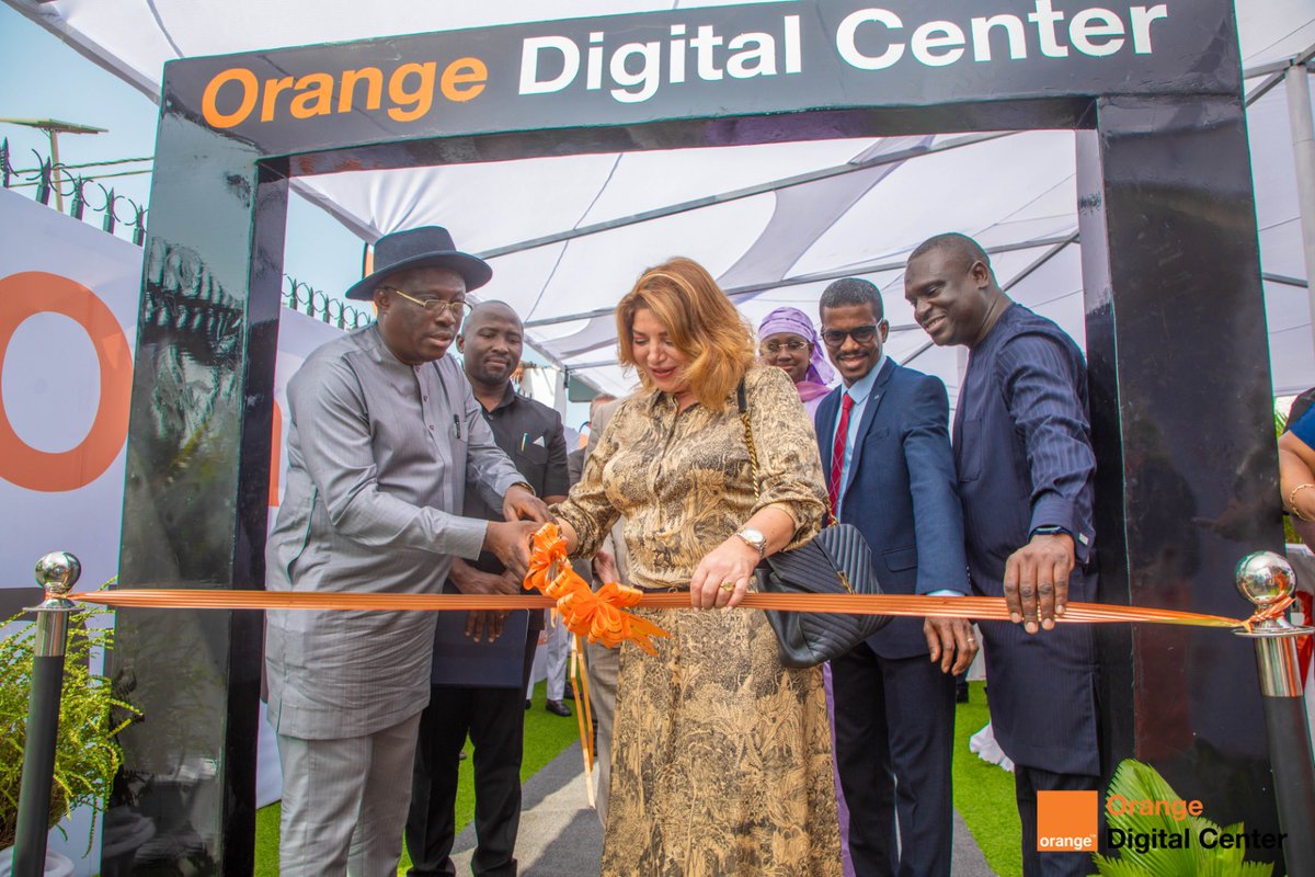 OSL_Foundation's tweet image. Orange Digital Center Sierra Leone is officially inaugurated. Since 2021, 1484 students trained, with 52% of them women. Thank you @BrelotteBa @BahSekouamadou @AsmaEnnaifer @AliaSahaly and our partners GIZ, Orange Group and @Orange_sierra. 
#ODC #OSL #OSLF #BecauseWeCare