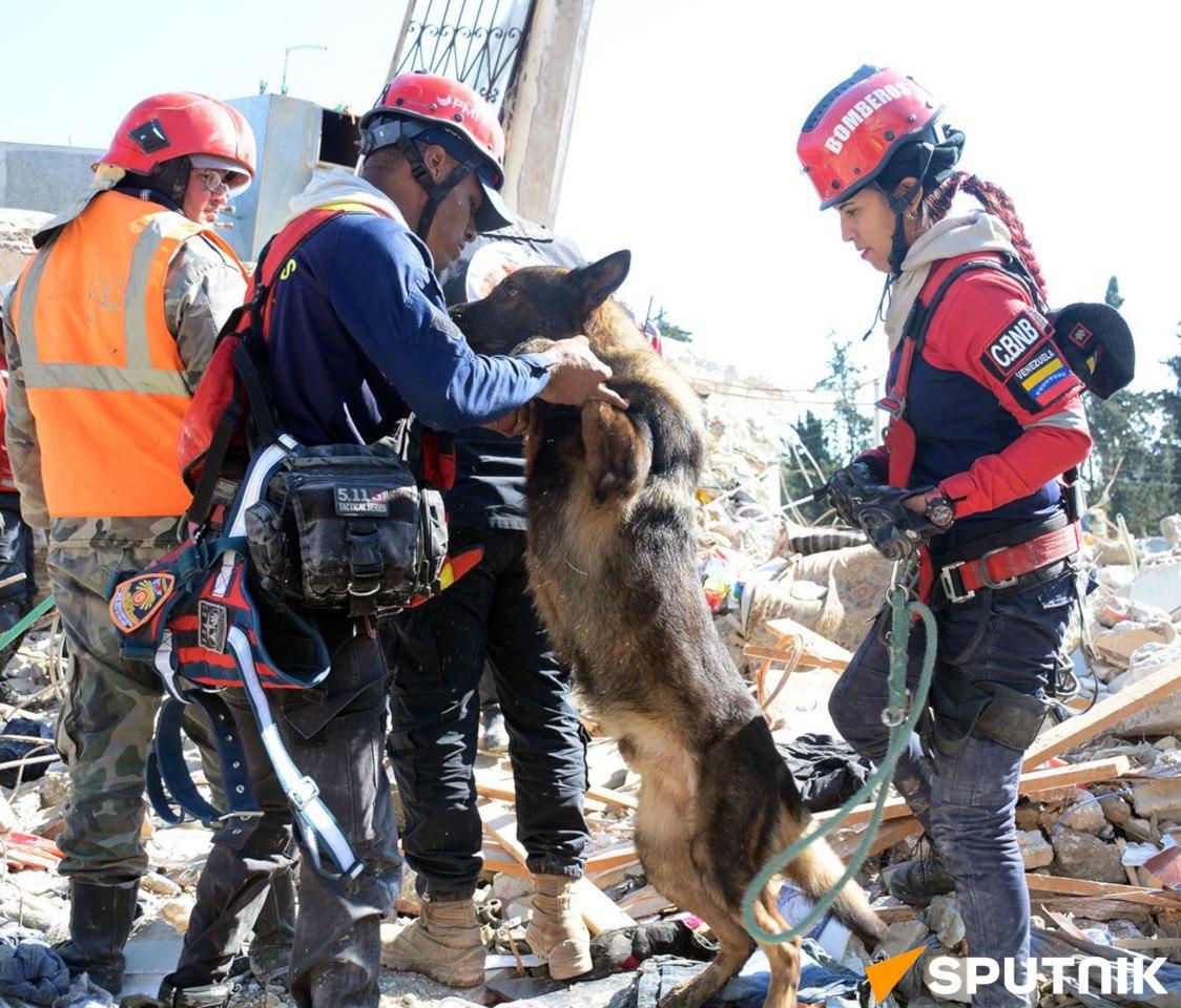 [#Terremoto] El trabajo de los rescatistas venezolanos en operaciones de búsqueda y rescate en la ciudad Siria de Latakia. #BomberosVenezolanos #DisciplinayAbnegación