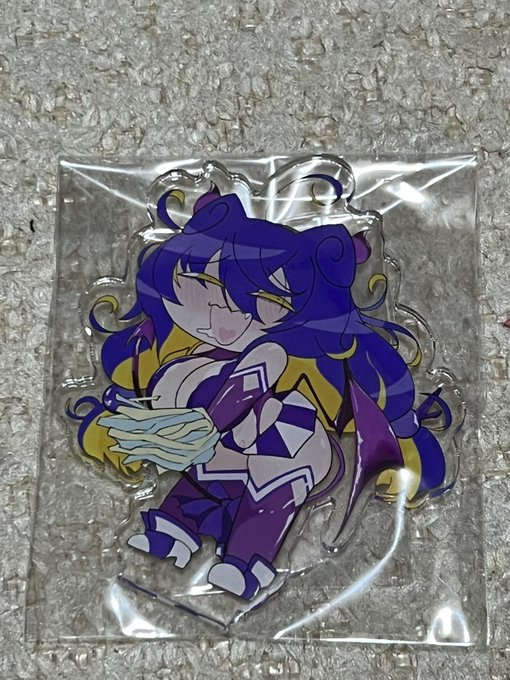 おまけでもう一個届いた…
誰かいる? 