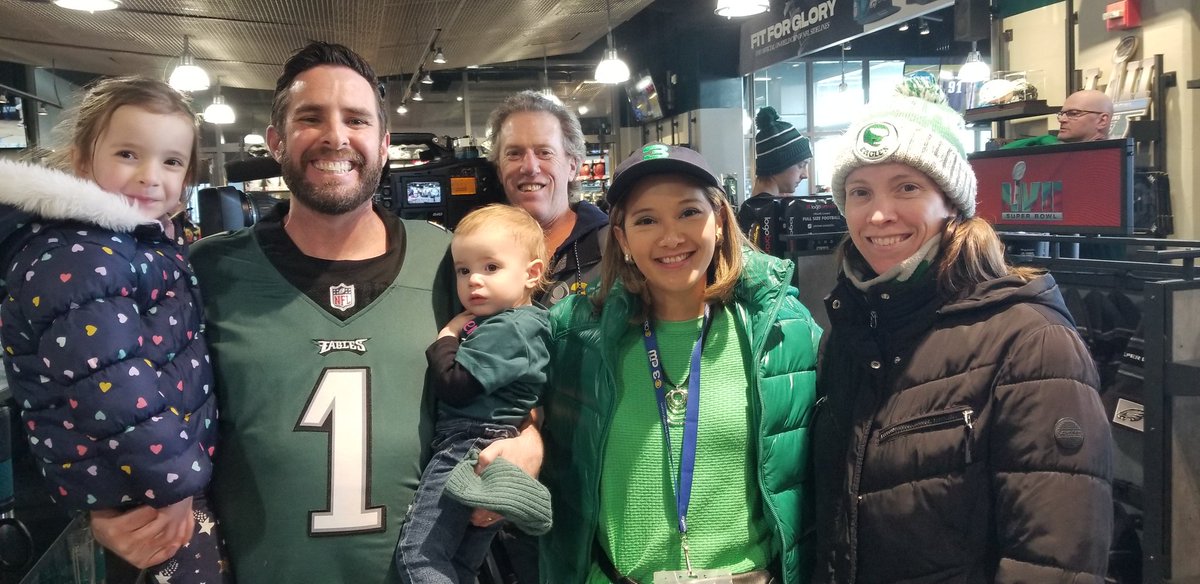Great meeting and speaking <a href="/MWrightReports/">Madeleine Wright</a> <a href="/CBSPhiladelphia/">CBS Philadelphia</a> at Eagles Pro Shop 
#FlyEaglesFly #itsaphillything