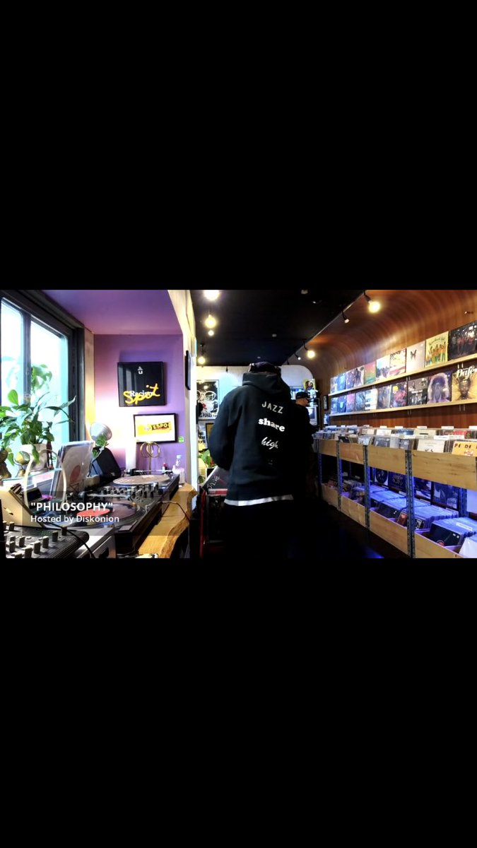 negidaikan's tweet photo. 本日はISANDLAにてDJ配信してきました！Hip Hopを軸にBOOGIEやMODERN FUNKなどなどプレイしました🔥リンク先の一番上にありますのでぜし❗️

https://t.co/PwFZUTWb1b https://t.co/T5G83lbY8f