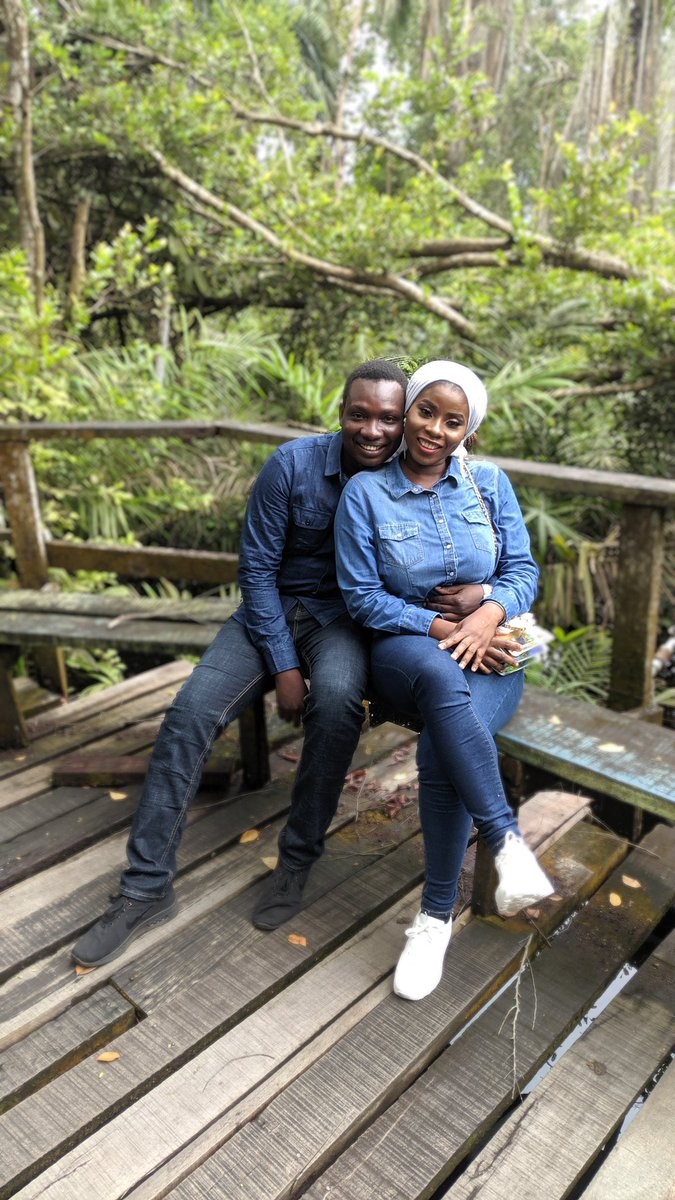 Badirah13's tweet photo. Love so pure like morning dew! Doing life with this awesome human is the best thing that happened to me . Our love seems like a mirage and fairytale but it’s our reality and I live for it . Memories are our promises🌹🌹💐#LemonadeFinanceValentine #lemonadefinance @mateerial https://t.co/LVB37kKNvn