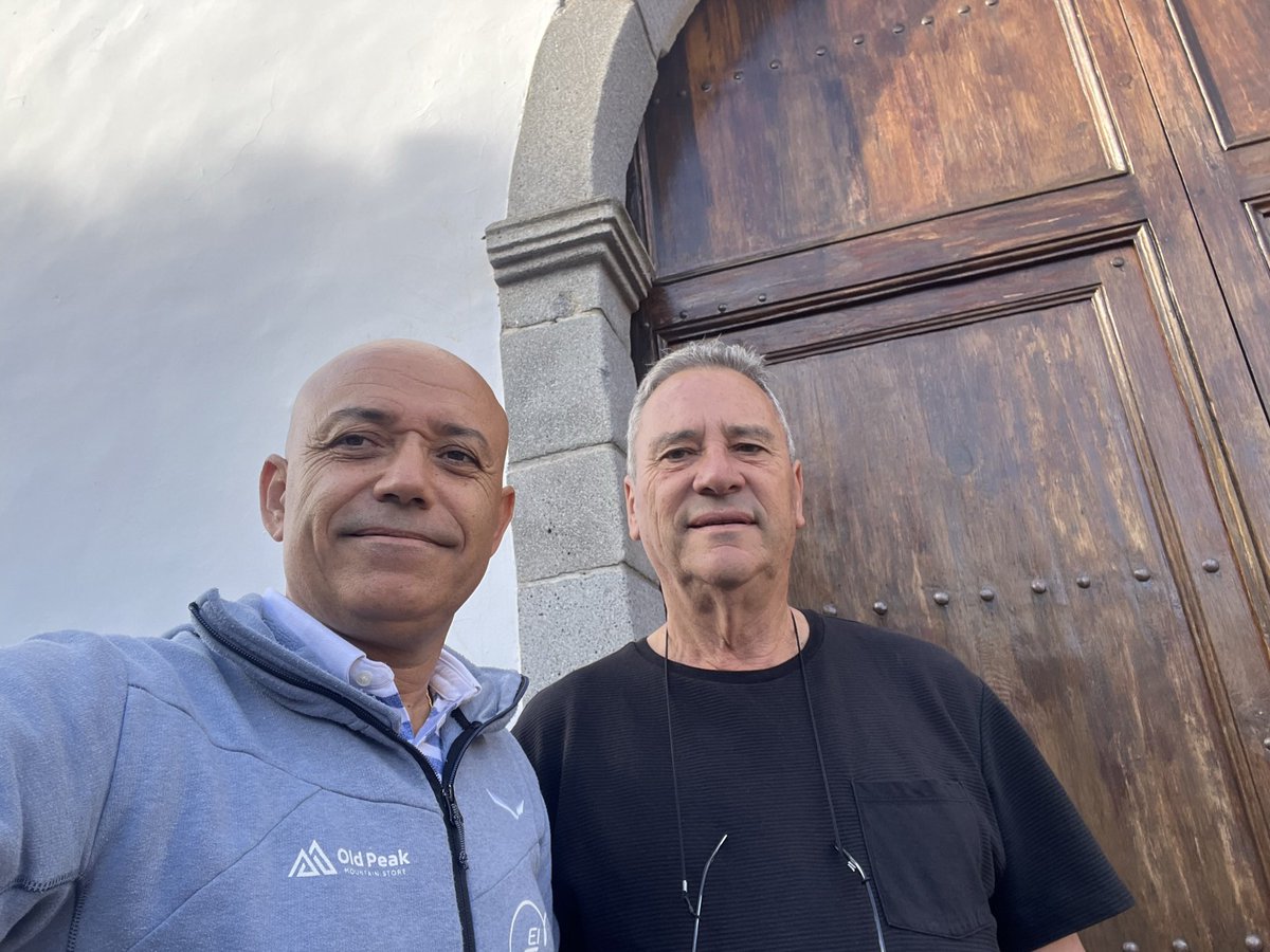 NaturExperience's tweet photo. El pasado viernes se presentó este ilusionante proyecto de las Libreas de El Palmar en el que hemos tenido la fortuna de poder realizar para el @AytoBuenavista y
la Dirección General de Patrimonio Cultural del Gobierno de Canarias.
#libreas #elpalmar #libreaselpalmar https://t.co/TFhTukc8dG