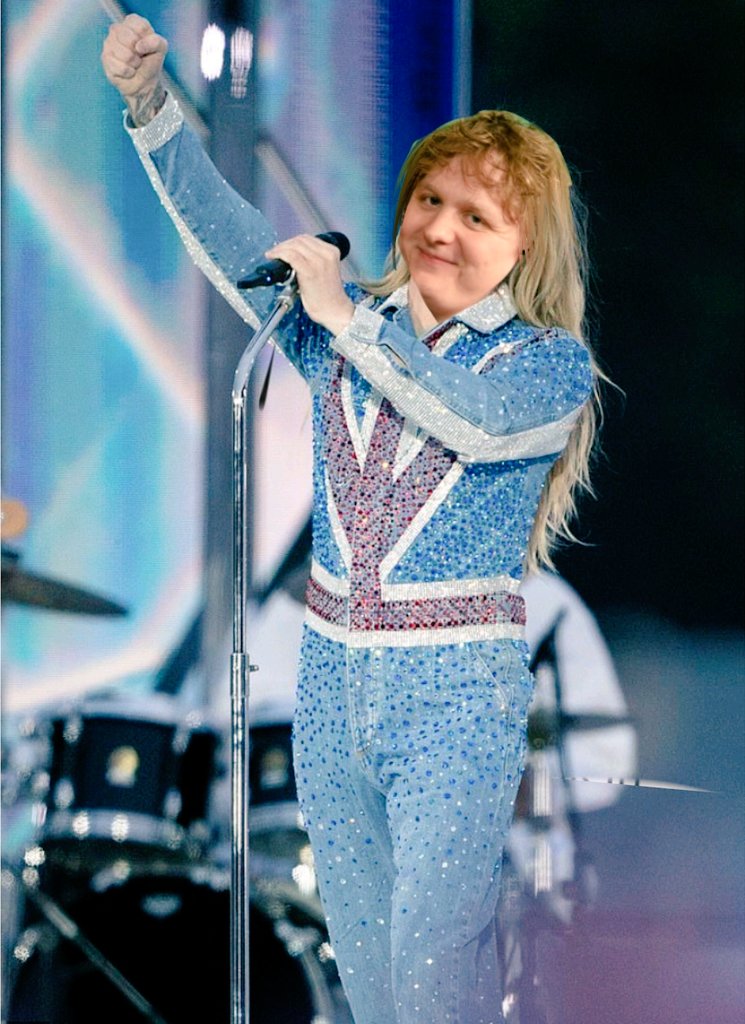 Emviro400's tweet photo. I now present to you.... Sam Capaldi! #samcapaldi @SamRyderMusic @LewisCapaldi https://t.co/jkKgNJiKAq