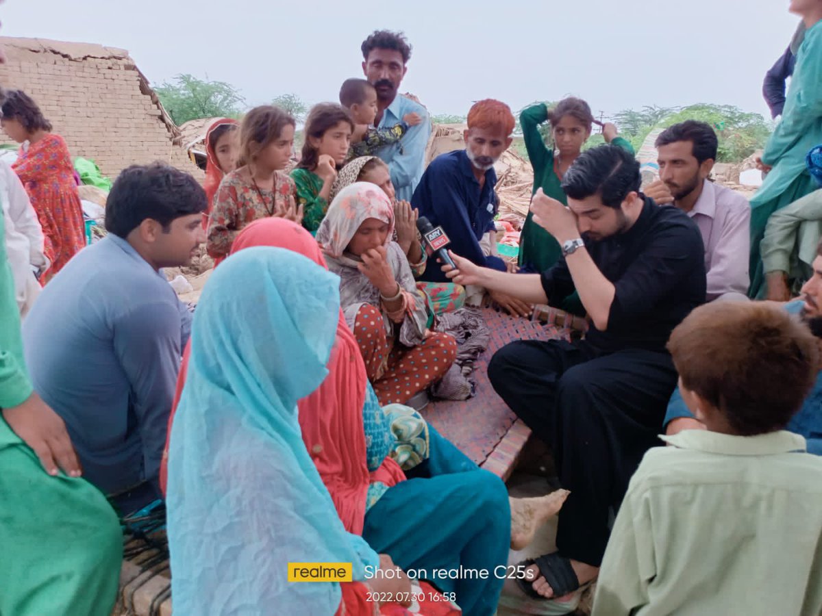 iqrarulhassan tweet picture