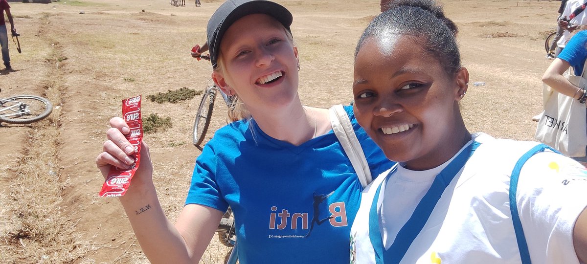 BettieWangui's tweet image. Tupo site! Tupo site!!!  @publicpathways  #InternationalcondomsDay at Leo Local- Nanyuki. Come #demystifying condom use with us!!!
2-100CDTwendedraw 

#RideonaC   #ICD23 #Information   #Alwaysinfashion
