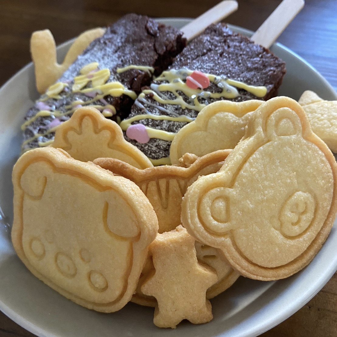 Gacha_pn421k's tweet photo. 娘とはじめてバレンタイン作り🍫💝
楽しかった☺️☺️ https://t.co/Gerd33Iw92