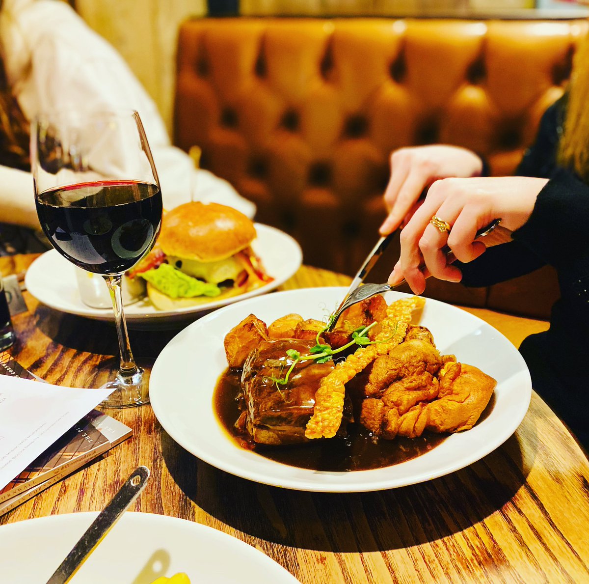 The Pickwick Inn & Oliver’s Restaurant tweet media