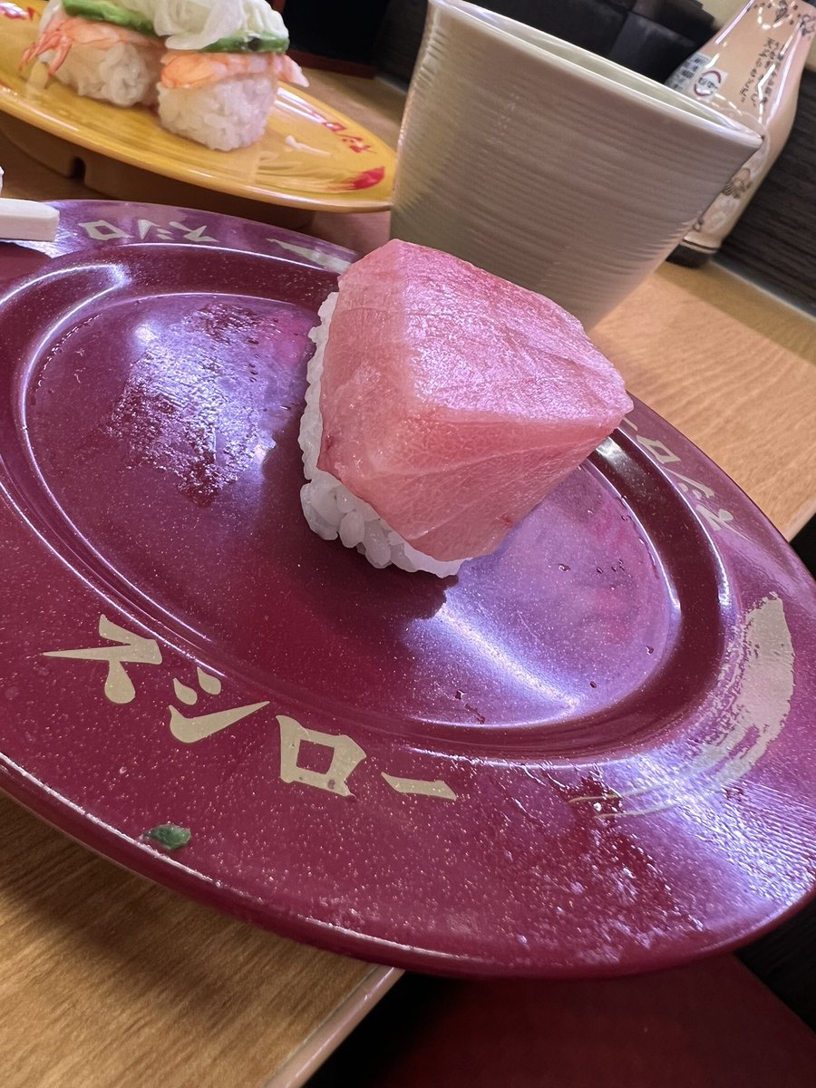 lastsong1122's tweet photo. シャリより分厚いっ！！！ https://t.co/eVCFaXOkcO