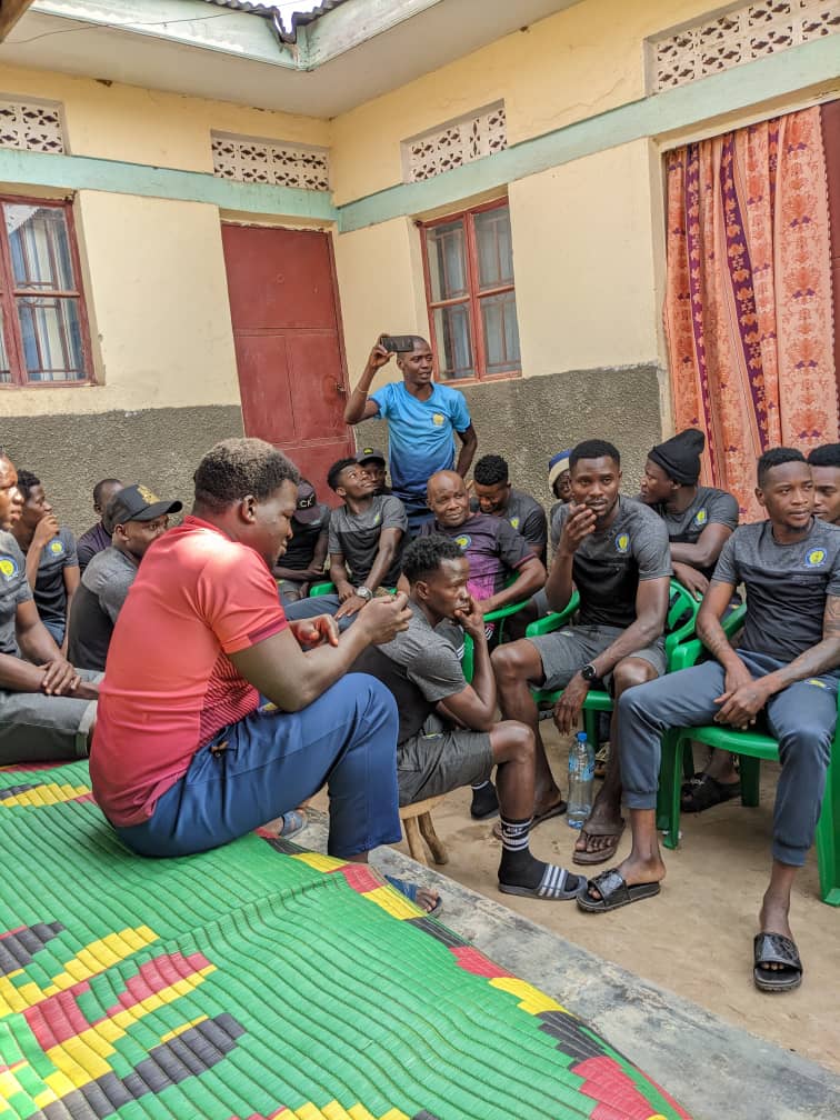 AlionziN's tweet photo. Thank you URA family for visiting Mama and Baba, this means alot to me and the family at large.
We are so much grateful to host you.
#One_team_One_dream.
God bless you all. 
#URAFC https://t.co/gVyJdtSaxW