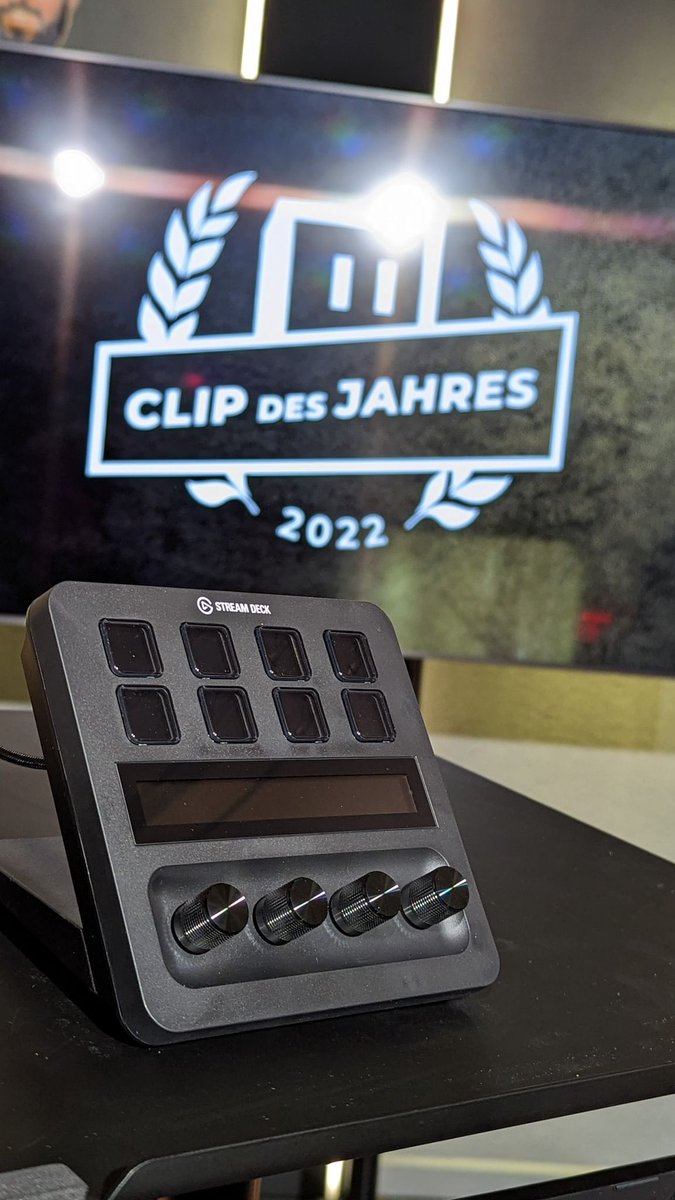 Wird <a href="/derOlliKanal/">Der Olli 🤩</a> den "Fail des Jahres" produzieren oder sehen wir von <a href="/farbenfuchs/">𝕝𝕖𝕤𝕝𝕚𝕖 🦊</a> was in Richtung "Bester Pro Move"? 🥸

Wir freuen uns, als Partner beim <a href="/clipdesJahres/">Clip des Jahres 2022</a> dabei zu sein und den "Newcomer des Jahres" auszustatten.

🗒️Heute 🕕18:00 Uhr  📺twitch.tv/falballa