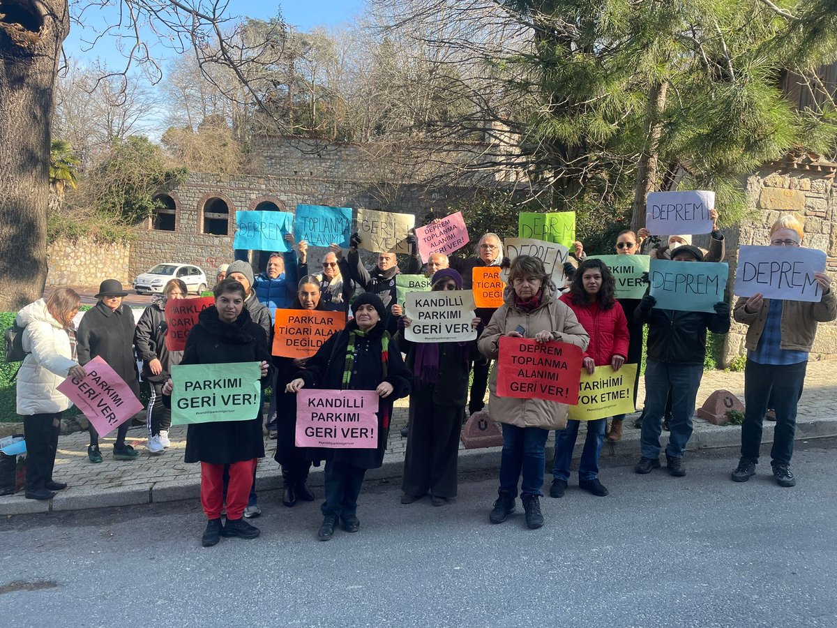 Pakımızı ve deprem toplanma alanımızı bekliyoruz.