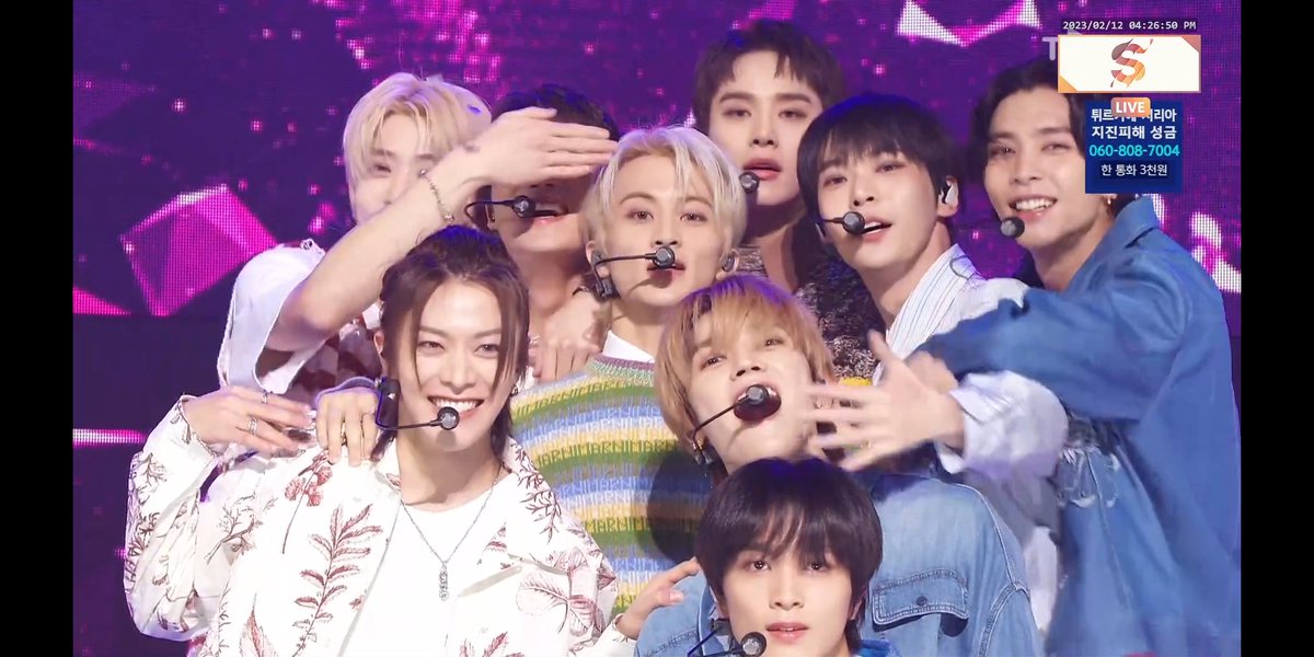 tysdaughter's tweet photo. dude i luv these boys they're my true family they're my entire life :( https://t.co/1I7JLiUTRj