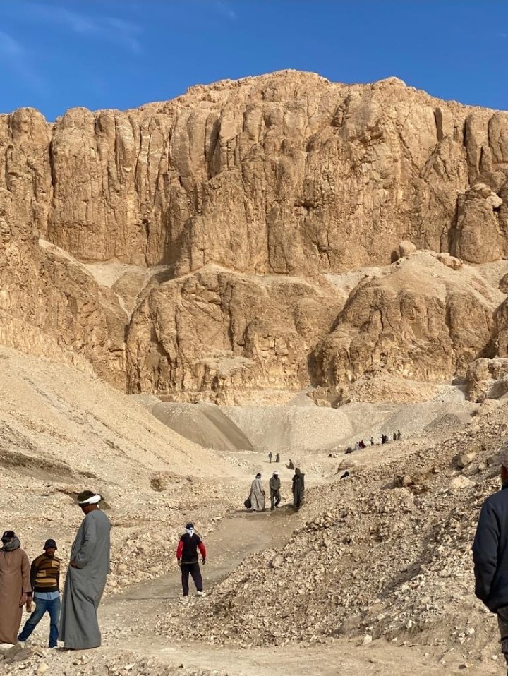 EmbEspEgipto's tweet photo. انتهاء موسم عمل البعثة الأثرية لعام ٢٠٢٣ لمشروع المسح الأثري للجرافيتي الموجود في منطقة وادي الخبيئة الملكية
Concluye la campaña 2023 del proyecto "Royal Wadi Cache C2 Project" 🇪🇸 🇪🇬 . Enhorabuena Dr. Hisham Elleithy y Dr. José Ramón Pérez Accino.
#cooperaciónhis
#ProyectoC2 https://t.co/pyuFwOCXhu