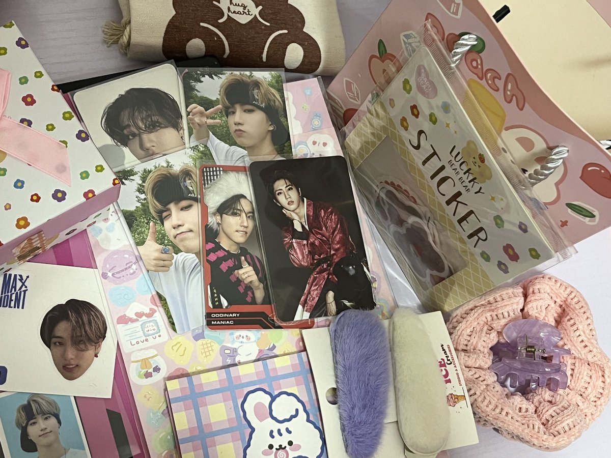 yourflhx4's tweet photo. #สเตย์ซานต้า น่ารักเหมือนคนให้เลยค้าบ💖@BhxxBxble💖 https://t.co/7Rv092HjIY