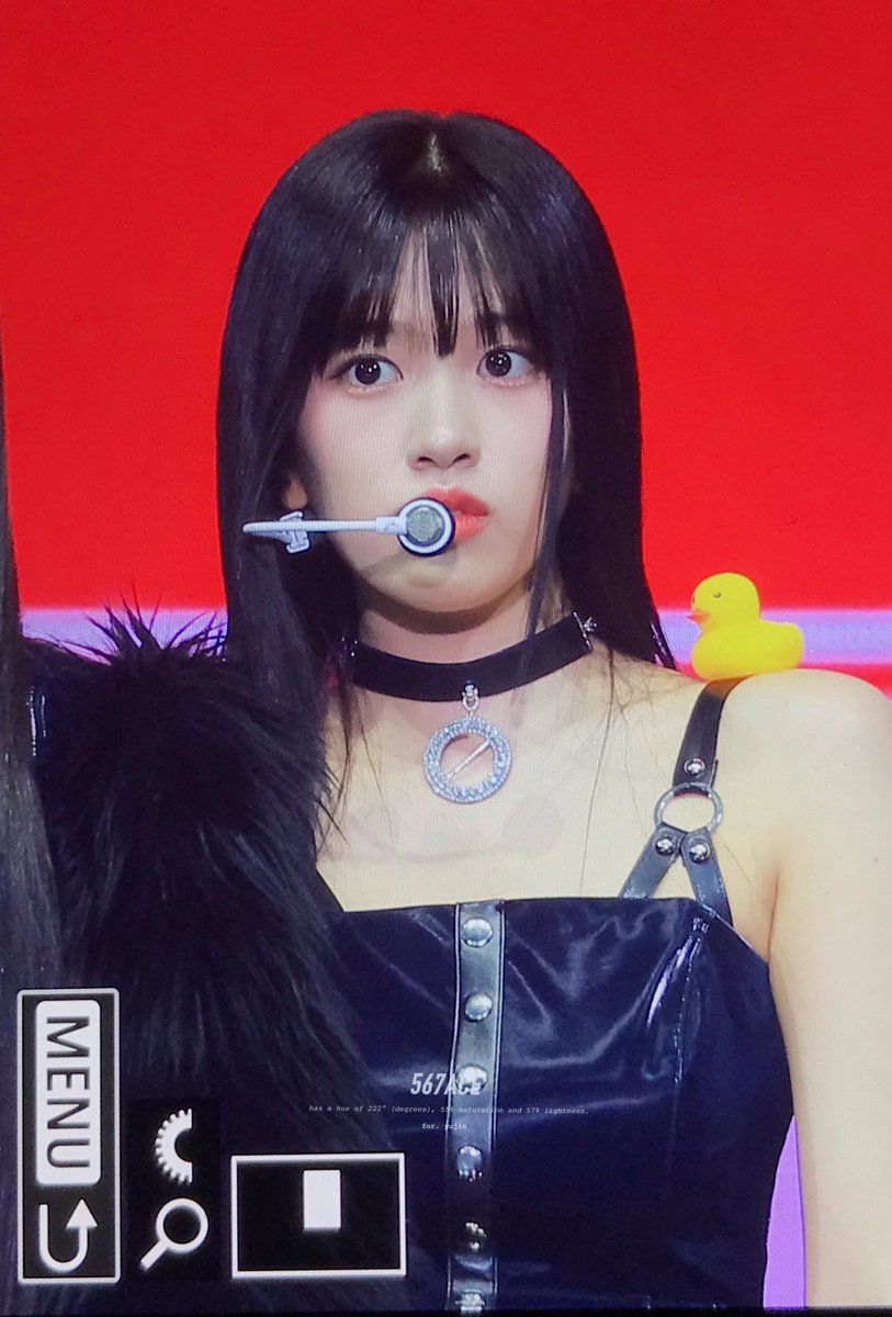 567ACE_901's tweet photo. 230212 🐥🐥 #안유진 #유진 #IVE #아이브 https://t.co/fkJSzhKTzV