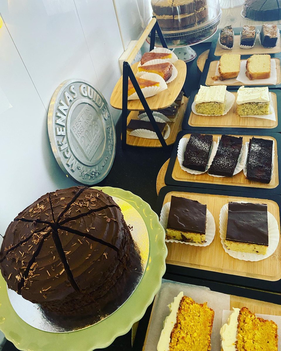 TheCakeDame 🌈 tweet media