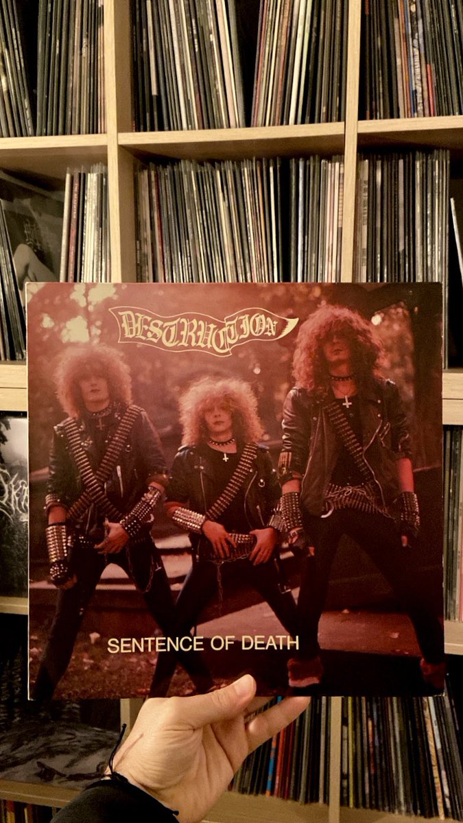 NauptreR's tweet photo. Destruction - Sentence of Death
⚔️🇩🇪⚔️🇩🇪⚔️
#Destruction #SentenceOfDeath
#thrashmetal #teutonicthrashmetal #blackenedthrsh https://t.co/h69lJ1xYOA