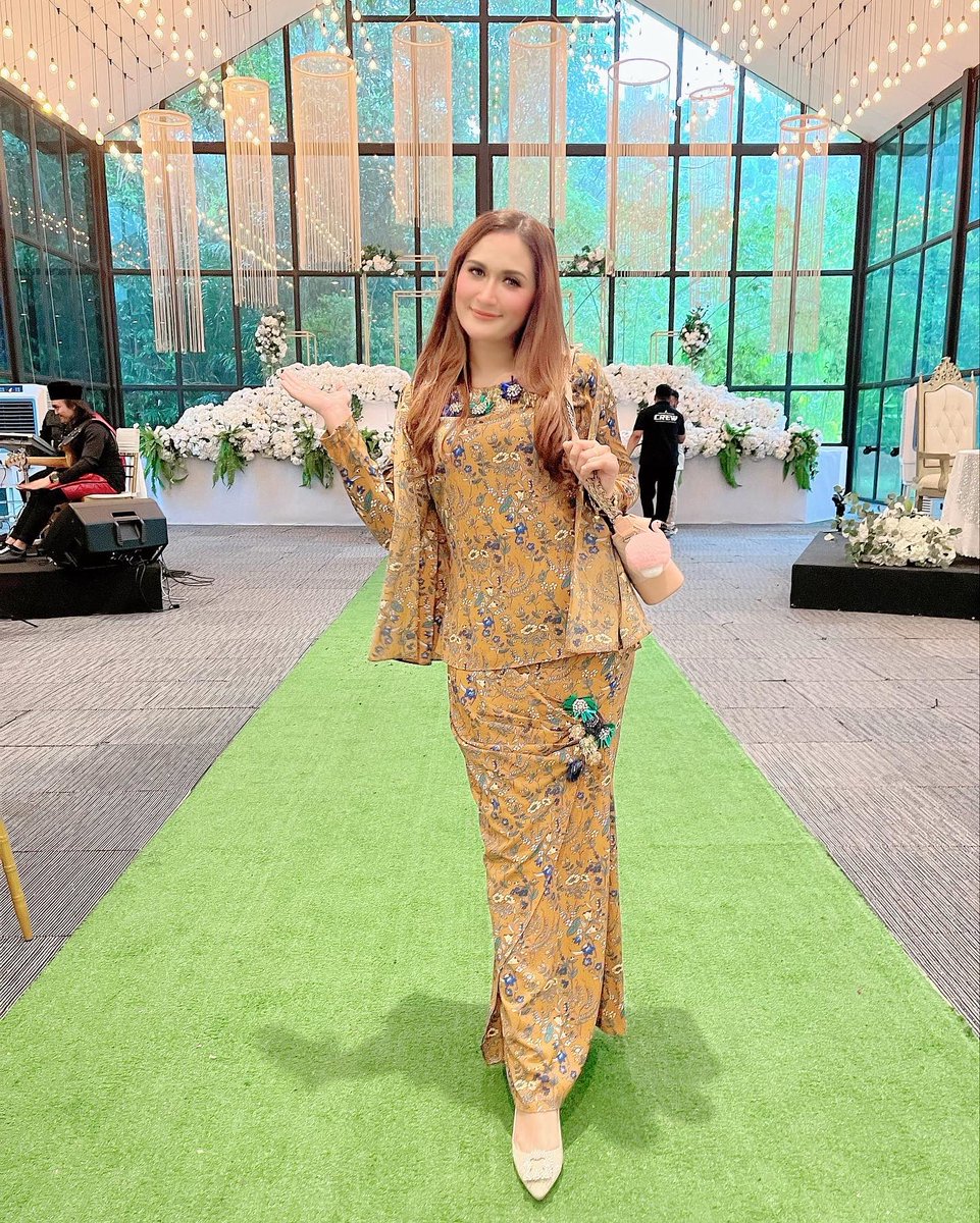 nursyuhada_7's tweet photo. Beby… bila kita nak naik pelamin ? 🥹
#single #singlife #soulsearching https://t.co/4gFkdjQcrr