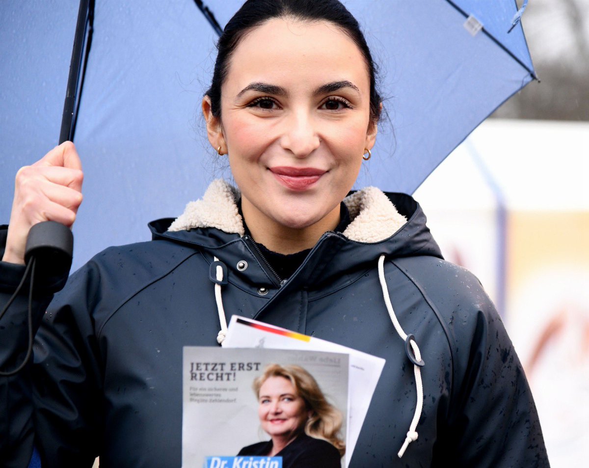 Wer in unserer #Bundeshauptstadt wieder sicher leben möchte,
wer als #Autofahrer nicht mehr gegängelt werden und wer für seine Kinder wieder gute Bildungschancen haben will, der geht heute zur Wahl und gibt alle drei Stimmen der #AfD! 🗳 

#Berlinwahl