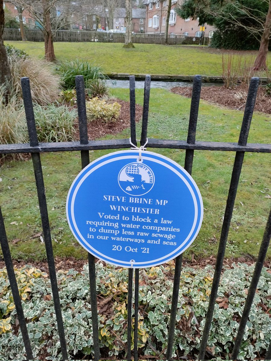 ness_carter's tweet photo. A new blue plaque in Winchester. https://t.co/hLpzldxzfE
