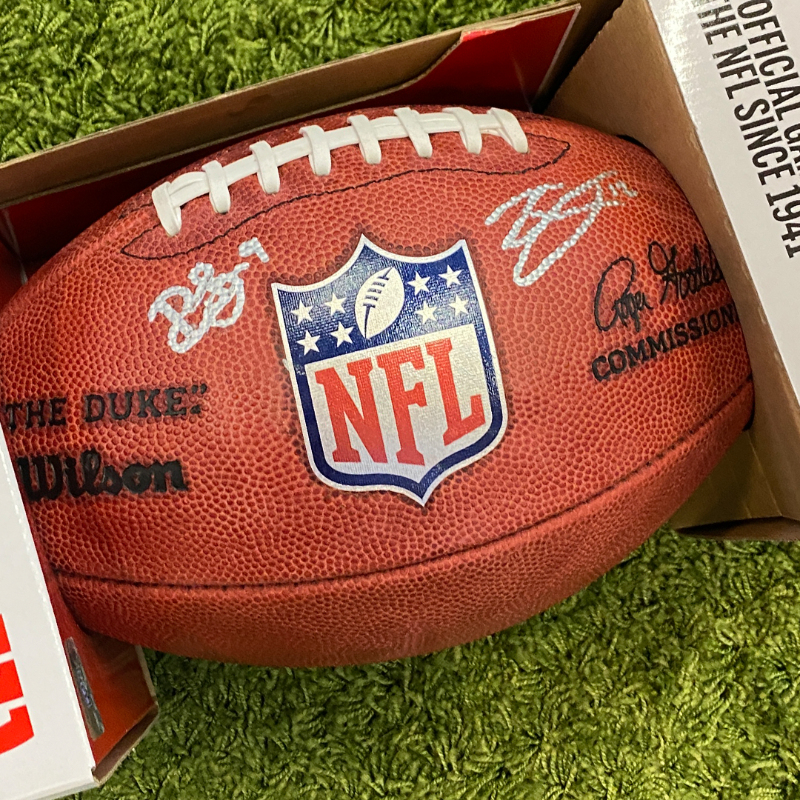 LUFC's tweet photo. 🎁 Ahead of tonight's #SBLVII, we've teamed up with @NFLUK to give you the chance to win an American football signed by Patrick and Tyler!