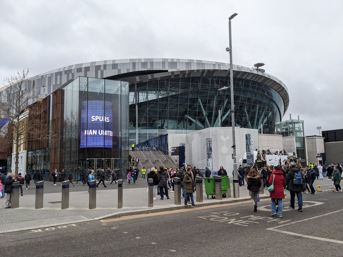 We are at <a href="/SpursWomen/">Tottenham Hotspur Women</a> today doing a spot of recording for an upcoming Level Playing Field podcast focusing on women's football.

We have also launched a first of its kind survey asking disabled supporters to provide feedback on the women's game 👇
surveymonkey.co.uk/r/LPFWomensGame