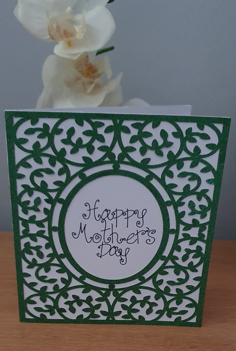 CardsBlossom's tweet photo. Morning happy Sunday 

Isn't this just a lovely Mothers Day card. All my cards come with blank inserts however I am happy to put a verse inside if you would like one.

#handmade #handmadecard #handmadecards #shopify #forsale https://t.co/nqhREfPqTG