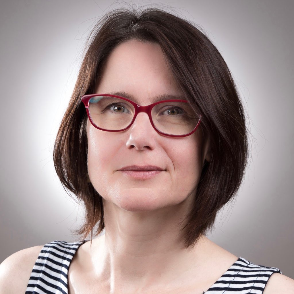 Ambrela_org's tweet photo. Hostkou našej diskusie o všímavosti a solidarite 15.2. v .klube pod lampou bude #MartaJendeková z Academia Istropolitana Nova / #AInova. Viac o podujatí z projektu #EduGlobe vďaka podpore #ACFslovakia a #SlovakAid tu: https://t.co/TDslucOWwV #GV #gce #globalEducation #ambrela #SR https://t.co/WN7HY4ORNx