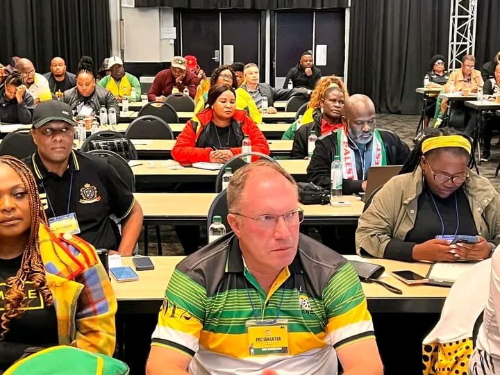 Honours9's tweet photo. Attending ANC Gauteng Provincial Lekgotla. https://t.co/uHeE3ShRTi