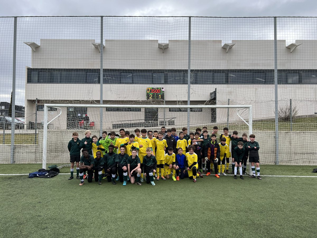 Farringtons PE Department tweet media