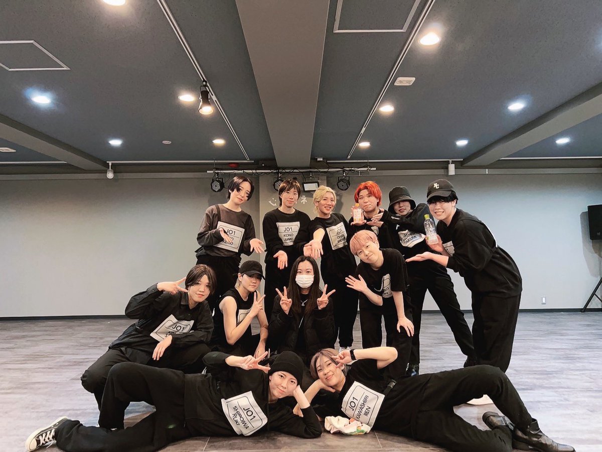 official_co2_'s tweet photo. そして前回の 'REAL' に引き続き、あやのちゃんに撮影協力していただきました💖
いつもありがとう🥰✨ https://t.co/AhC4gpYT1E