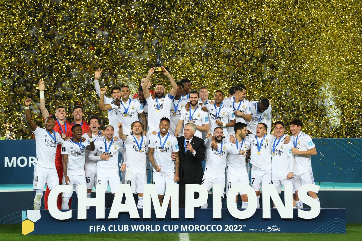 onabru20's tweet image. Buenos días sólo para los que tienen un equipo, que otra vez es campeón del mundo!!. #HalaMadrid