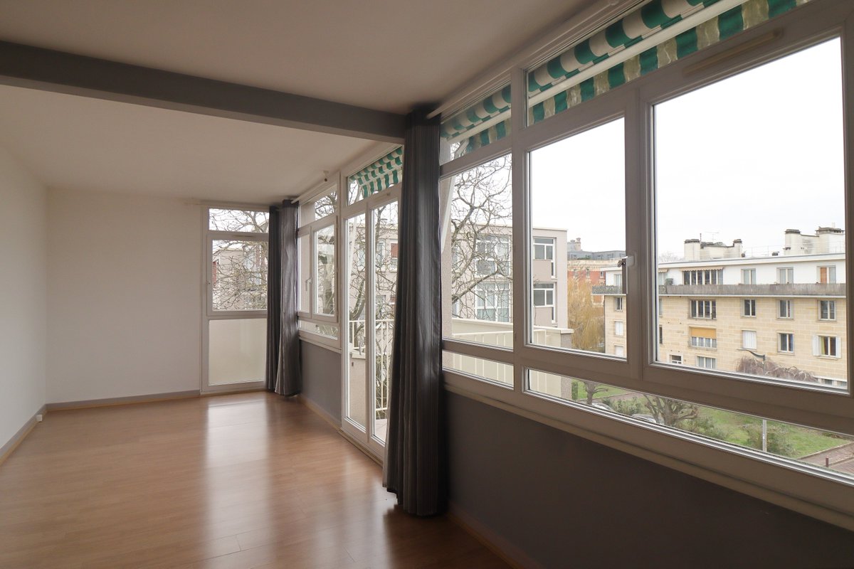 confort_immo's tweet photo. #MaisonsLaffitte
Appartement 4 pièces 356000€
Dont 7000€ TTC d'honoraires d'agence

A quelques pas du château de Maisons Laffitte, environnement très calme , dans le petit parc, 10 mins à pied du centre ville, grandes baies vitrées, double vitrage, exposition Sud-Ouest https://t.co/veFD3Oa0TS