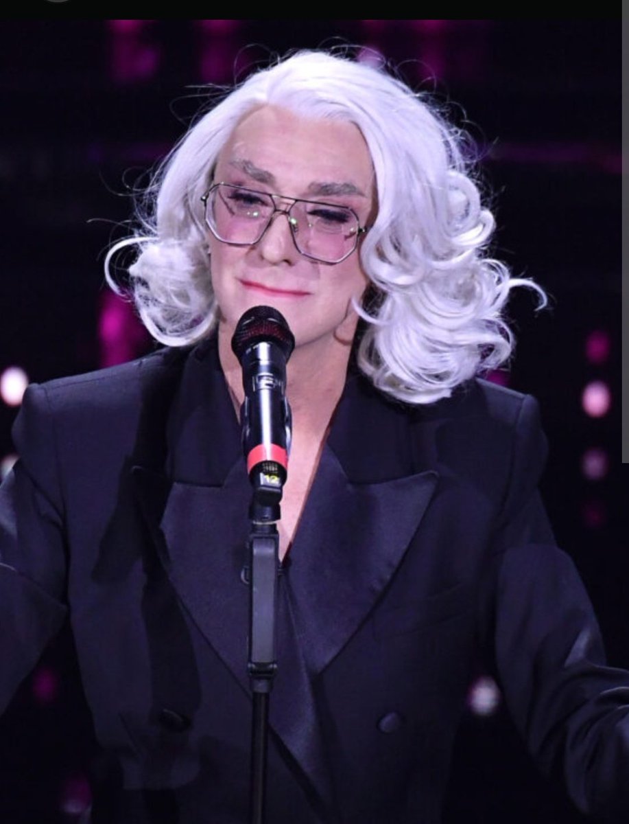 UnaCertaCarmen's tweet image. Il tentativo di creare empatia attraverso un #monologo è fallimentare. Come quando tu cerchi di spiegare che un dato comportamento ti fa male e l'altro dice "hai ragione!" e continuia ad agirlo perché tanto non lo capisce. La via del cambiamento è fatta di fatti e non di parole.