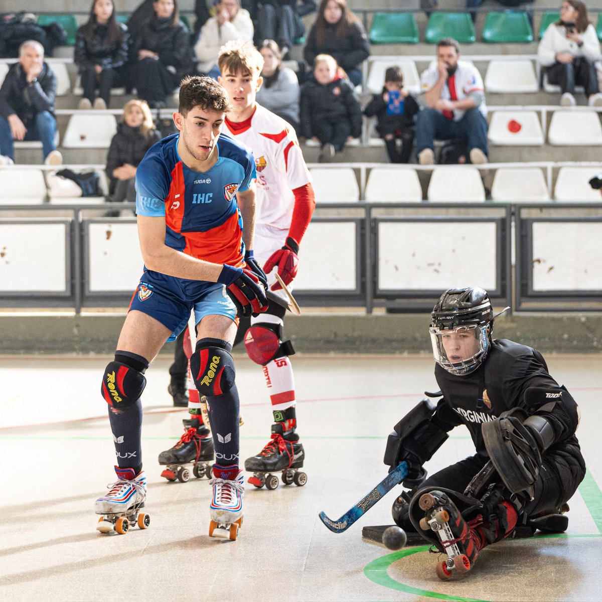 FCPatinatge's tweet photo. [🏑] 🏆 L'@IgualadaHC, campió de la XIII Copa Generalitat❗

✅ Els arlequinats han superat el @ReusDeportiu amb una gran primera meitat.

🙌🏼 Enhorabona!!

#HoqueiPatins https://t.co/jKrnPgFYt9