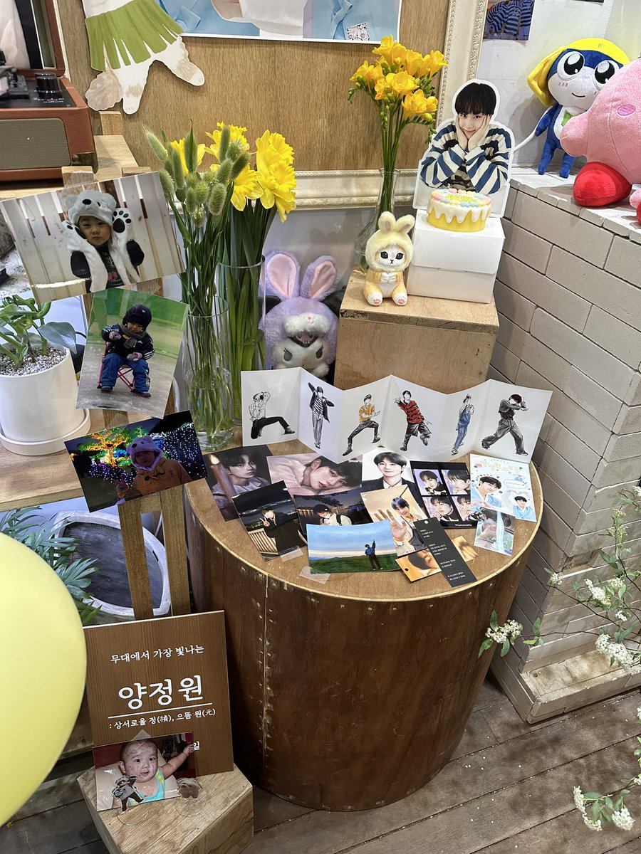yjj209's tweet photo. 📍플로블랑 신용산점

3일이나 지났지만 올려봅니다 …
내부가 정말 돌잔치처럼 꾸며져있었어요!!
돌잡이 할 수 있는 공간도 있었는데
하나하나 뜻이 너무 감동적이라
고르는데 정말 오래 걸렸습니다 … ㅠㅠ

#양정원돌잔치 #제가스무살이래여의 https://t.co/hbFzTivf3Z
