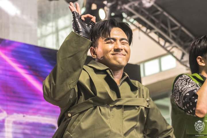 saranghangelo's tweet photo. pics of BGYO from one concierto piyu! ♡

credits to [ @FEU_CSO ] visit their fb page for more BINI BGYO pics <3 https://t.co/vinCqbXmFl