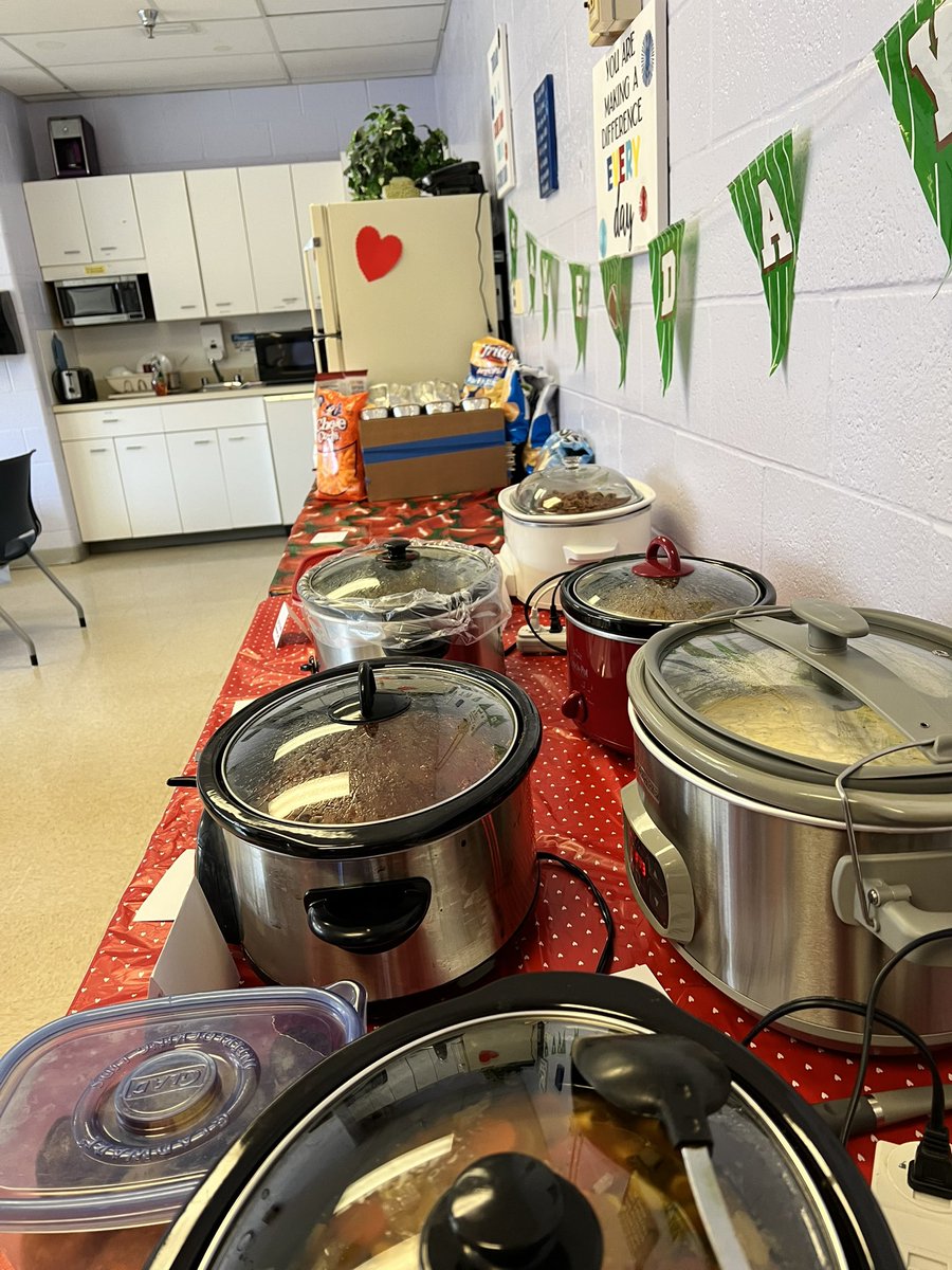 JoneLaneAP's tweet photo. Jaguar Annual SOUPER Bowl celebration!  Our staff can cook! https://t.co/xDBmnlZvj3