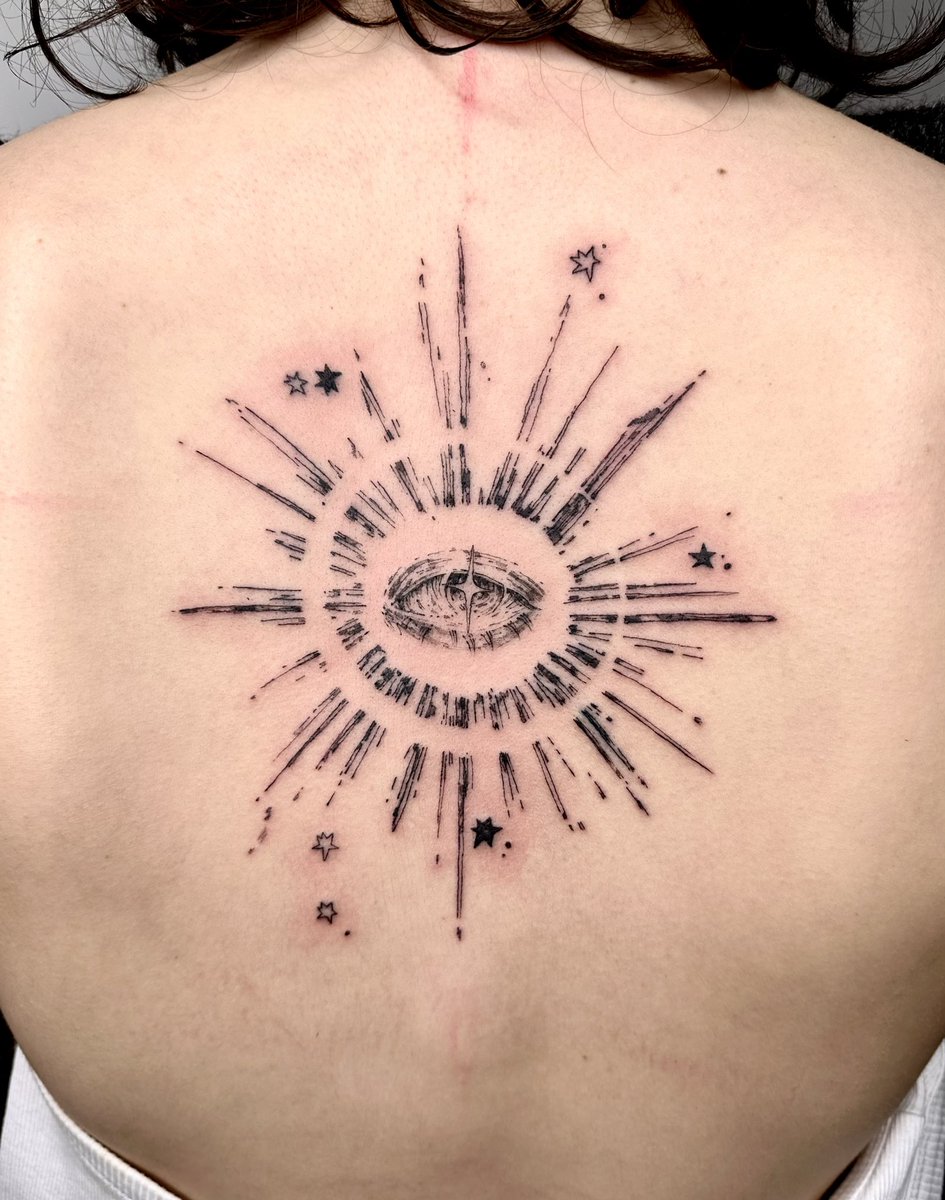 i have a thing for tattooing eyes