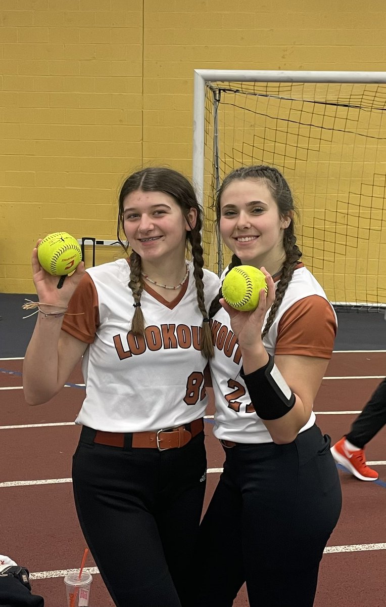 Fantastic final Scrimmage today at KSU against Wolfpack 16U against our Lookouts 16U Elite. Thanks to our Lookout leaders <a href="/KevinPrattmandu/">Kevin Pratt</a> and Jason Queen @lookouts05 for the time at KSU.   <a href="/LLookouts/">Lookouts Fastpitch</a>   Good Luck to everyone moving into HS ball!!